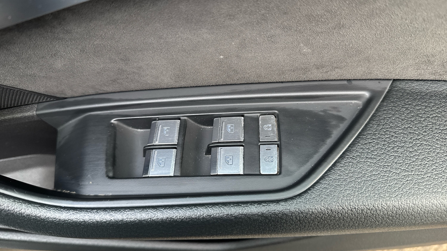 Used Audi e-tron 2020 for sale - 76428622: Photo 34