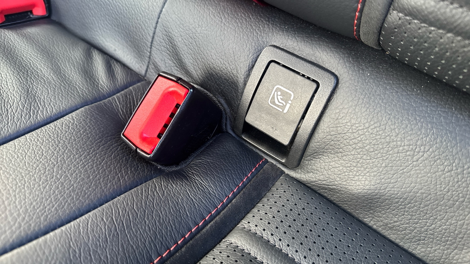 Used Mercedes-Benz GLC 2023 for sale - 77381430: Photo 17