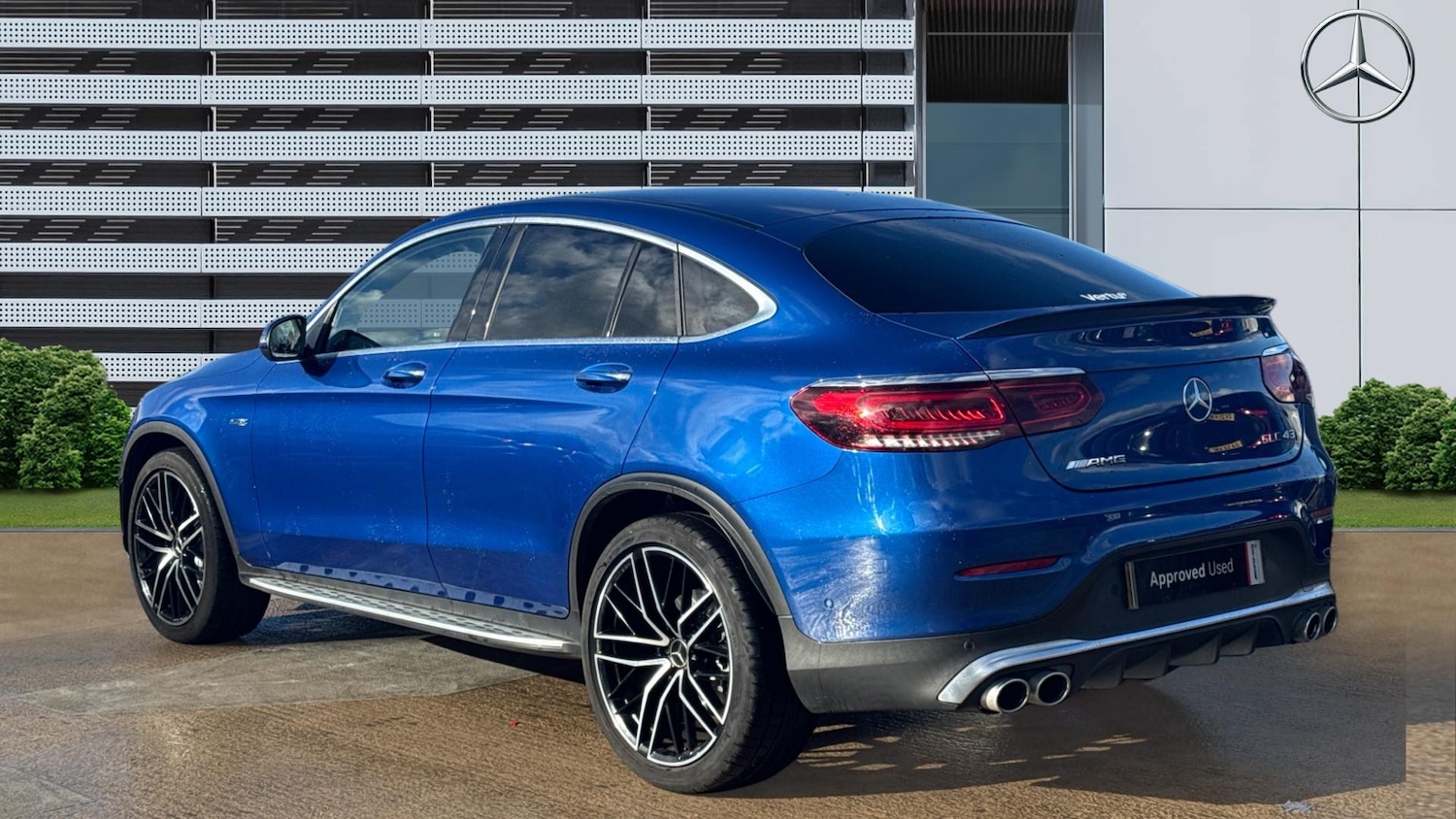 Used Mercedes-Benz GLC 2023 for sale - 77381430: Photo 2