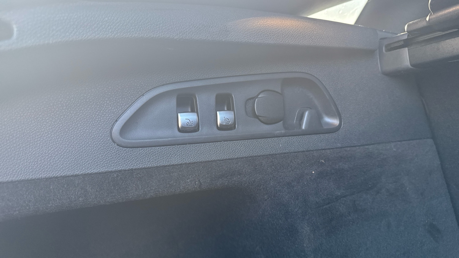 Used Mercedes-Benz GLC 2023 for sale - 77381430: Photo 22