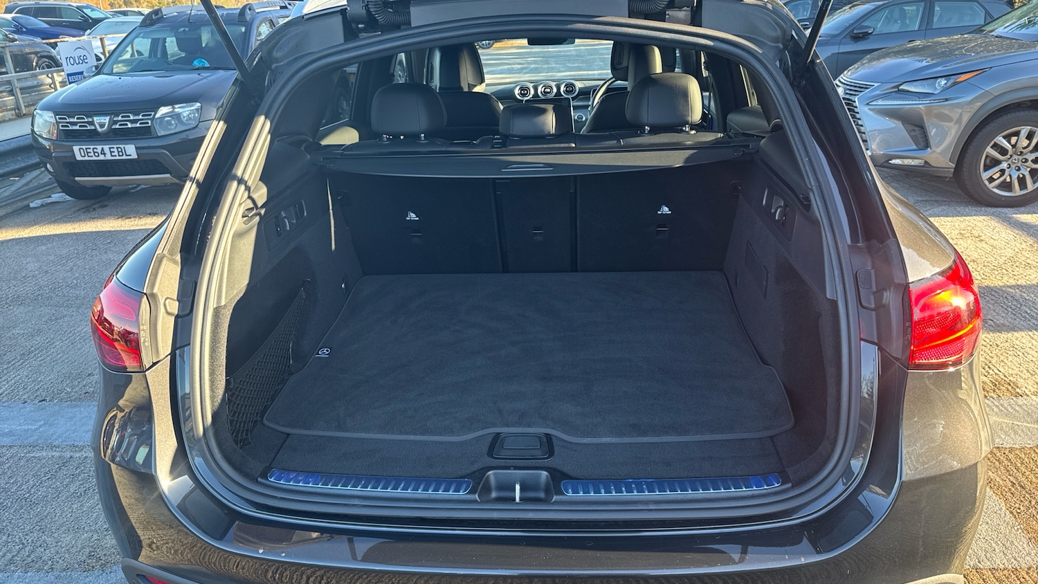 Used Mercedes-Benz GLC 2025 for sale - 76684737: Photo 4