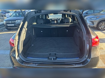 Used Mercedes-Benz GLC 2025 for sale - 76684737: Photo