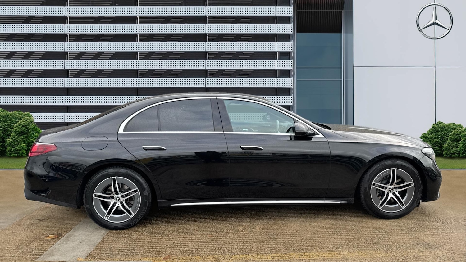 Used Mercedes-Benz E Class 2025 for sale - 76393920: Photo 5