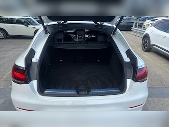 Used Mercedes-Benz GLC 2021 for sale - 75653312: Photo