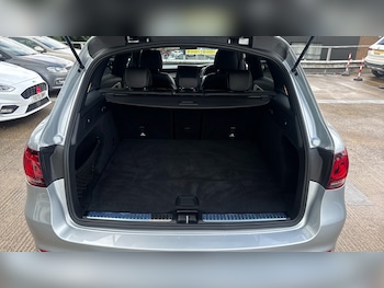 Used Mercedes-Benz GLC 2022 for sale - 75894454: Photo