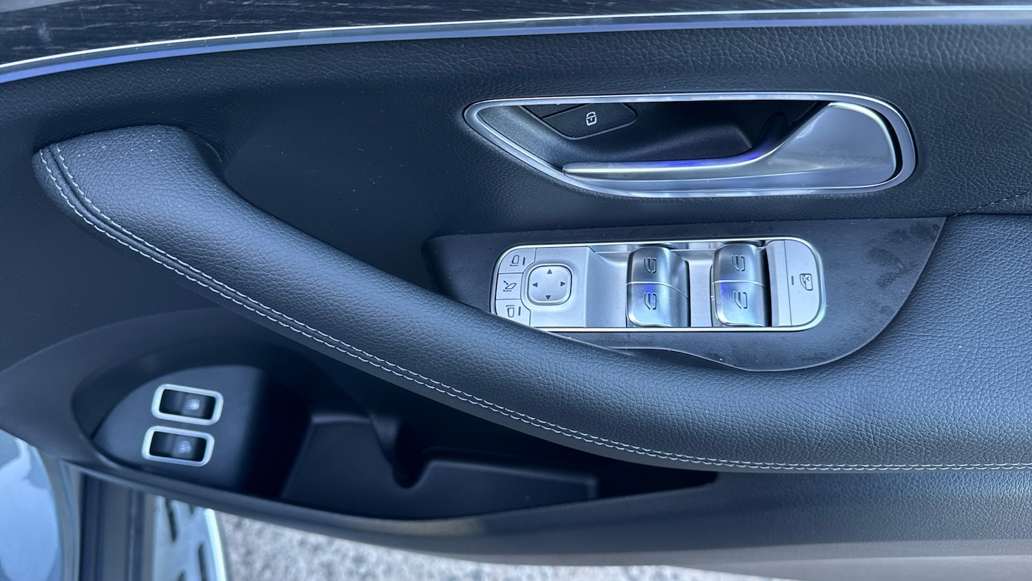 Used Mercedes-Benz GLE 2025 for sale - 77104028: Photo 31