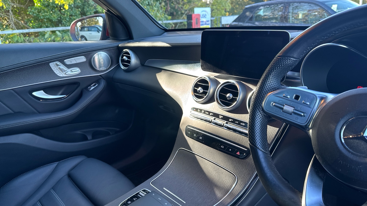 Used Mercedes-Benz GLC 2022 for sale - 76588525: Photo 14