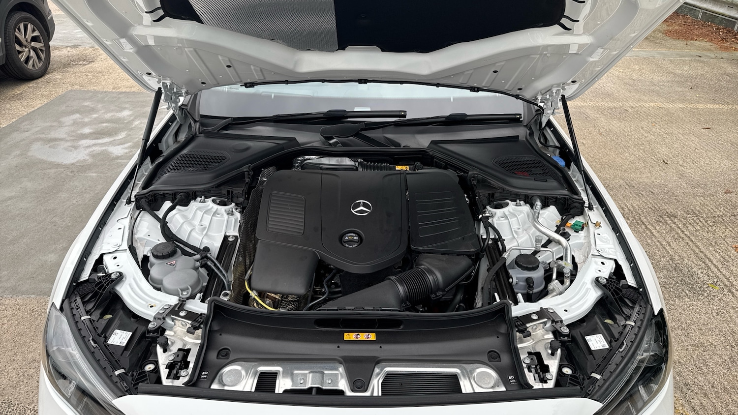 Used Mercedes-Benz E-Class 2024 for sale - 76127095: Photo 8