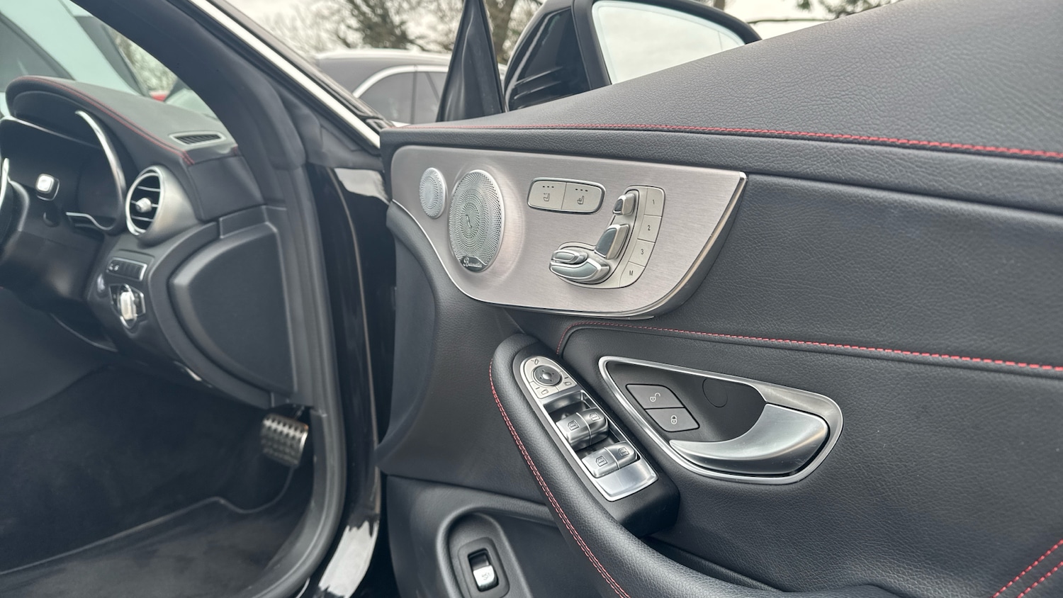 Used Mercedes-Benz C Class 2021 for sale - 77691477: Photo 23