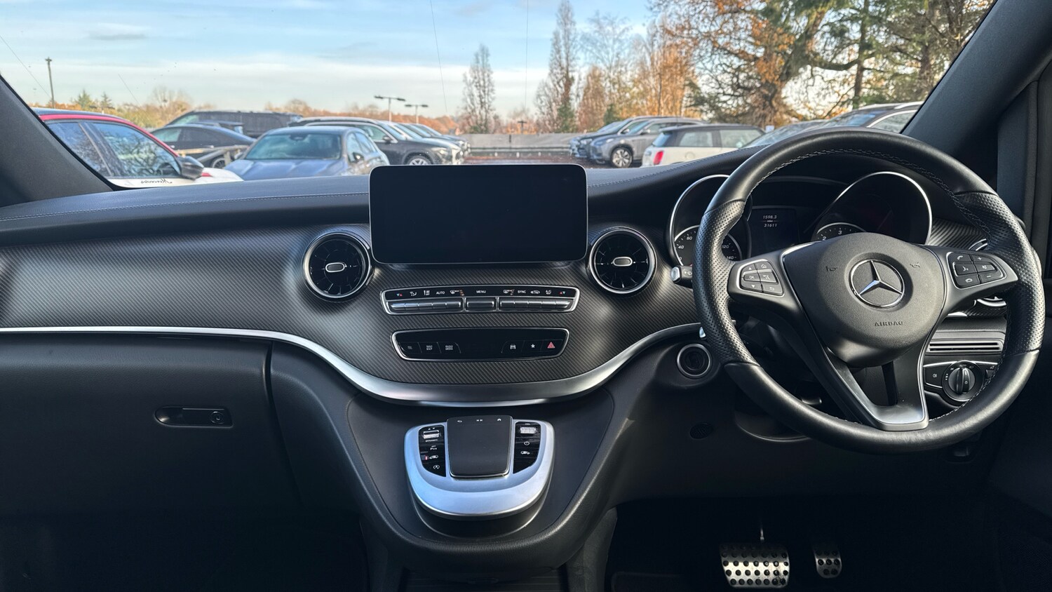 Used Mercedes-Benz V-Class 2024 for sale - 76796792: Photo 10