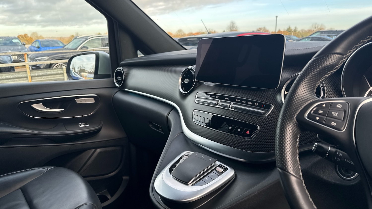 Used Mercedes-Benz V-Class 2024 for sale - 76796792: Photo 14