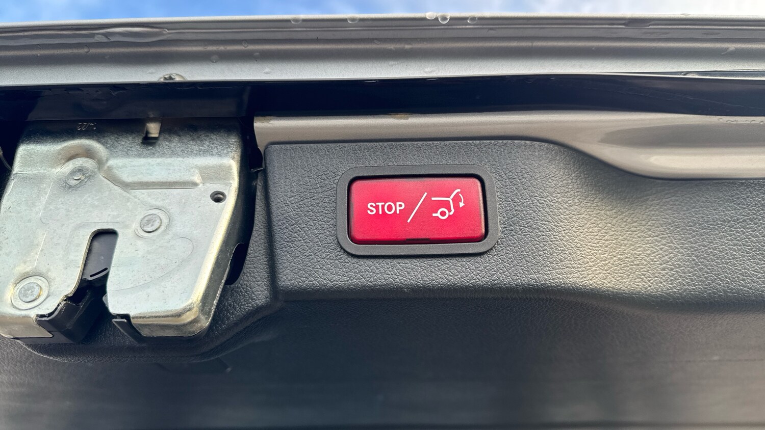 Used Mercedes-Benz V-Class 2024 for sale - 76796792: Photo 25