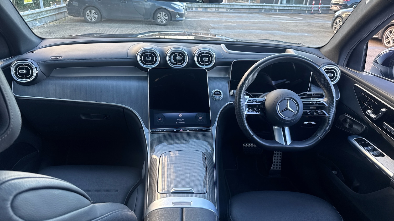 Used Mercedes-Benz GLC 2024 for sale - 76494402: Photo 10