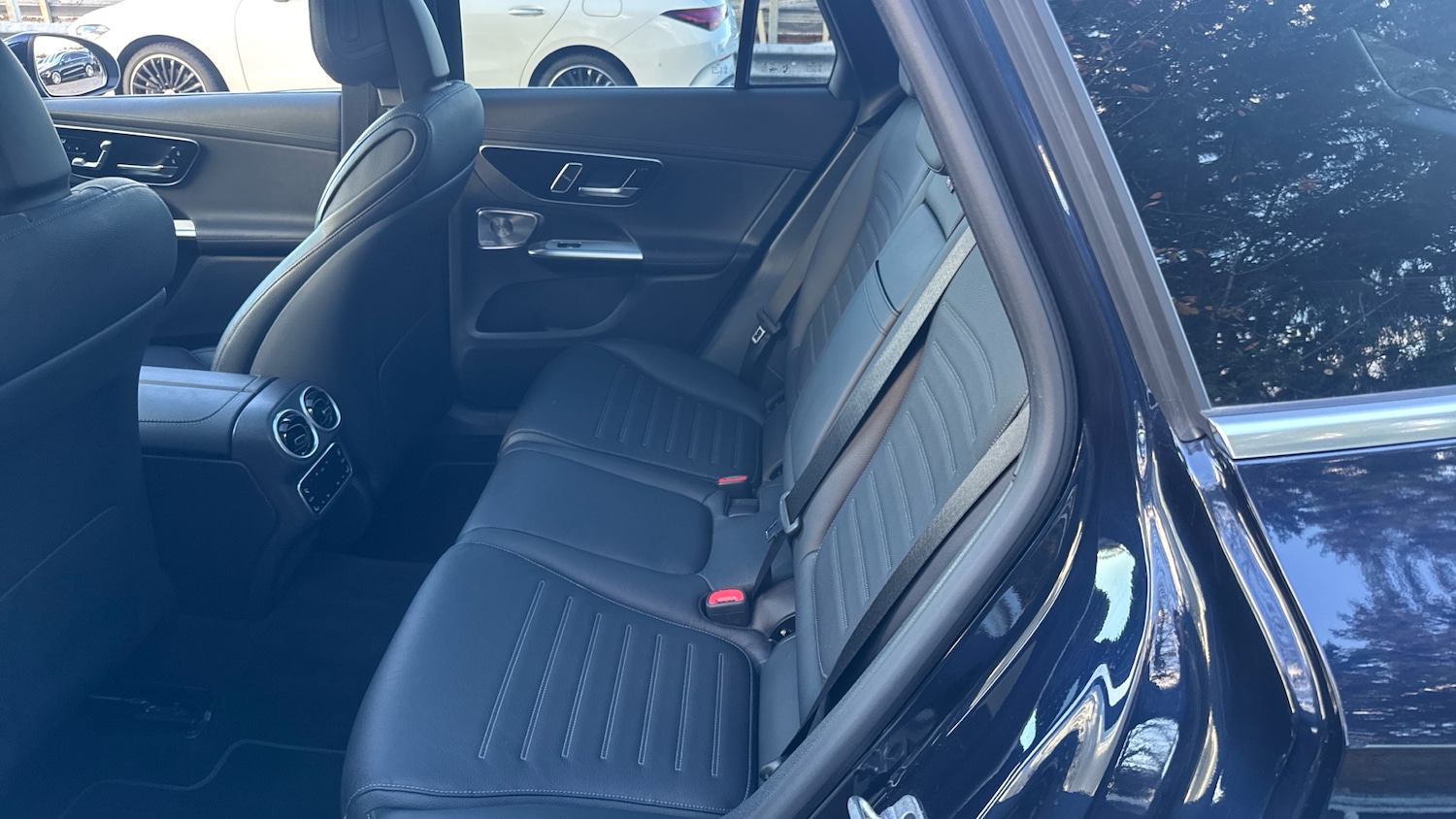 Used Mercedes-Benz GLC 2024 for sale - 76494402: Photo 16