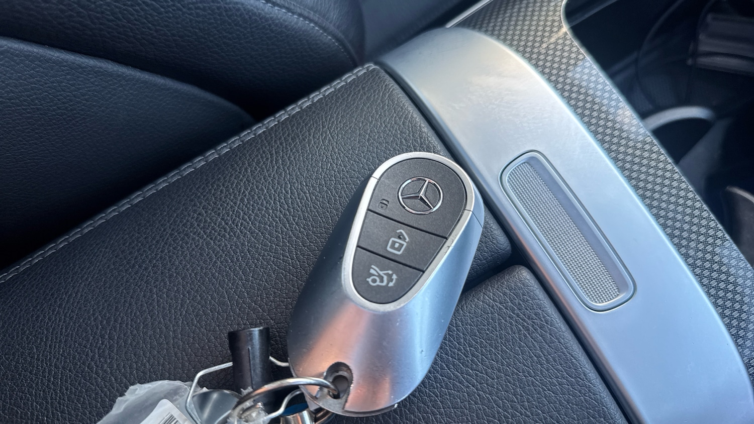 Used Mercedes-Benz GLC 2024 for sale - 76494402: Photo 19