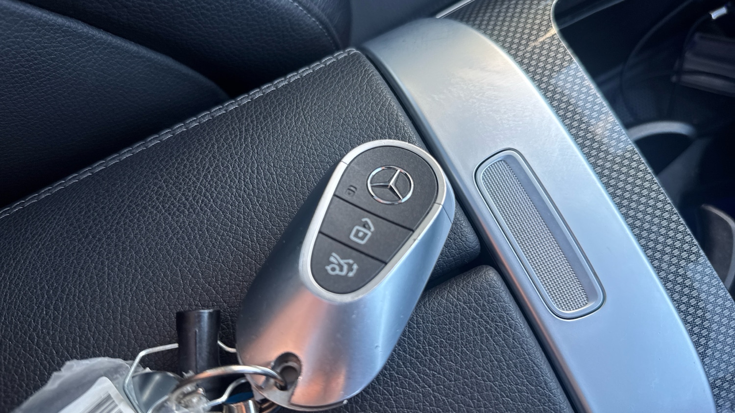 Used Mercedes-Benz GLC 2024 for sale - 76494402: Photo 20