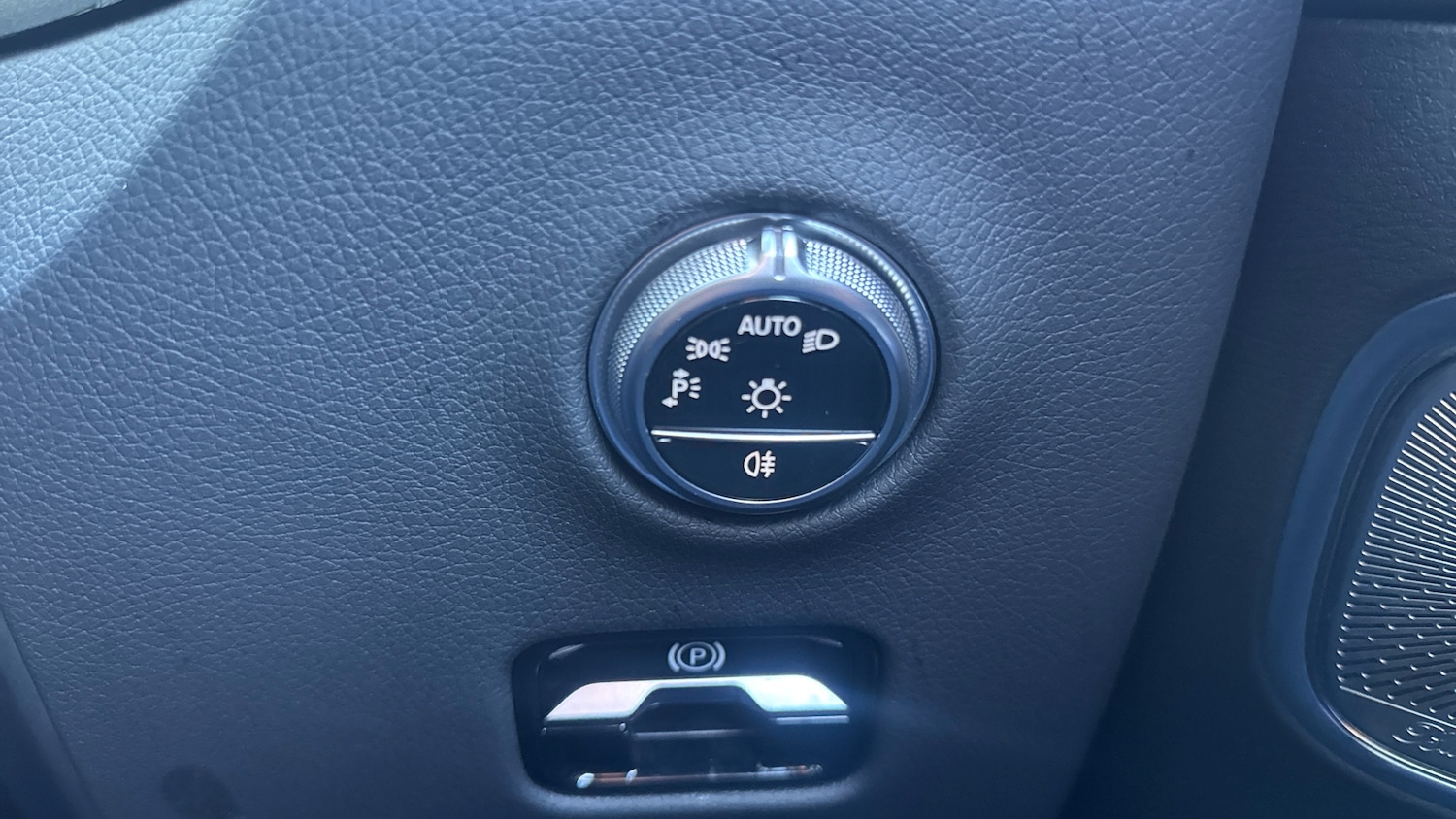 Used Mercedes-Benz GLC 2024 for sale - 76494402: Photo 29