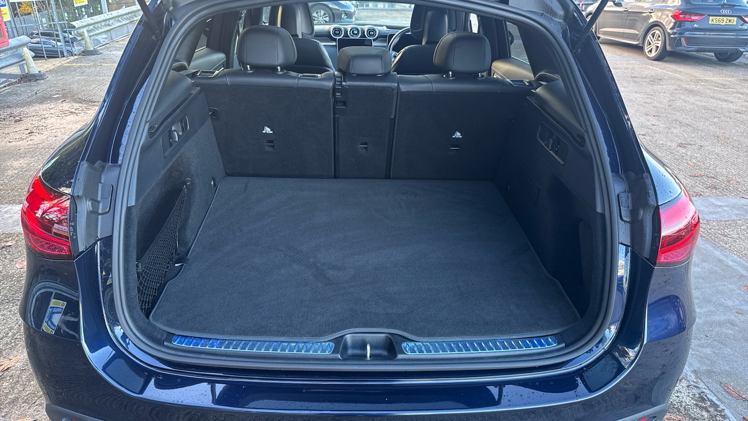 Used Mercedes-Benz GLC 2024 for sale - 76494402: Photo 4