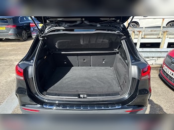 Used Mercedes-Benz GLA 2022 for sale - 77819526: Photo