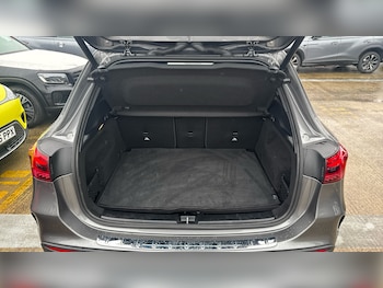 Used Mercedes-Benz GLA 2024 for sale - 77447010: Photo