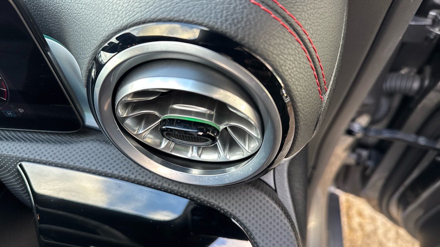 Used Mercedes-Benz CLA 2024 for sale - 76796806: Photo 31