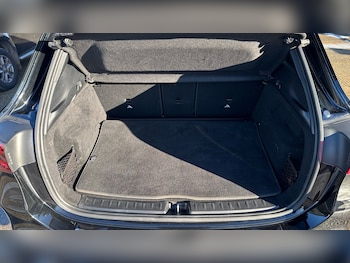 Used Mercedes-Benz GLA 2024 for sale - 76705681: Photo