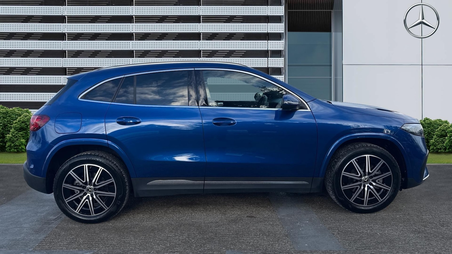 Used Mercedes-Benz EQA 2024 for sale - 76580624: Photo 5