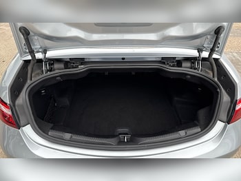 Used Mercedes-Benz E Class 2022 for sale - 76253139: Photo 4