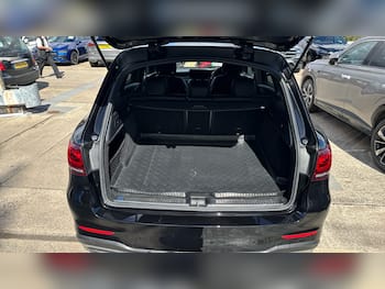Used Mercedes-Benz GLC 2019 for sale - 79641129: Photo