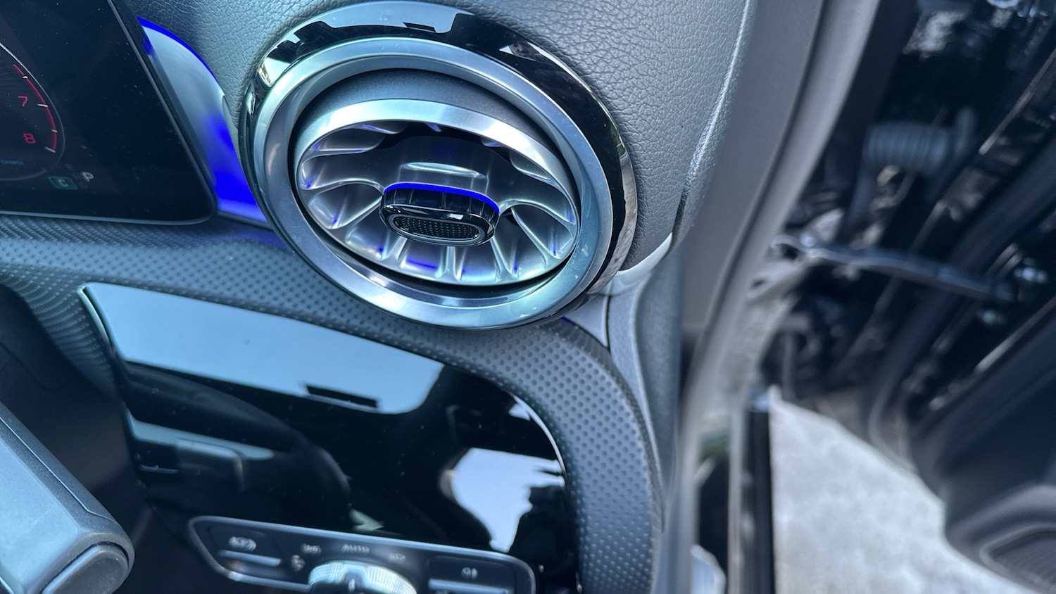 Used Mercedes-Benz A-Class 2024 for sale - 76734944: Photo 32