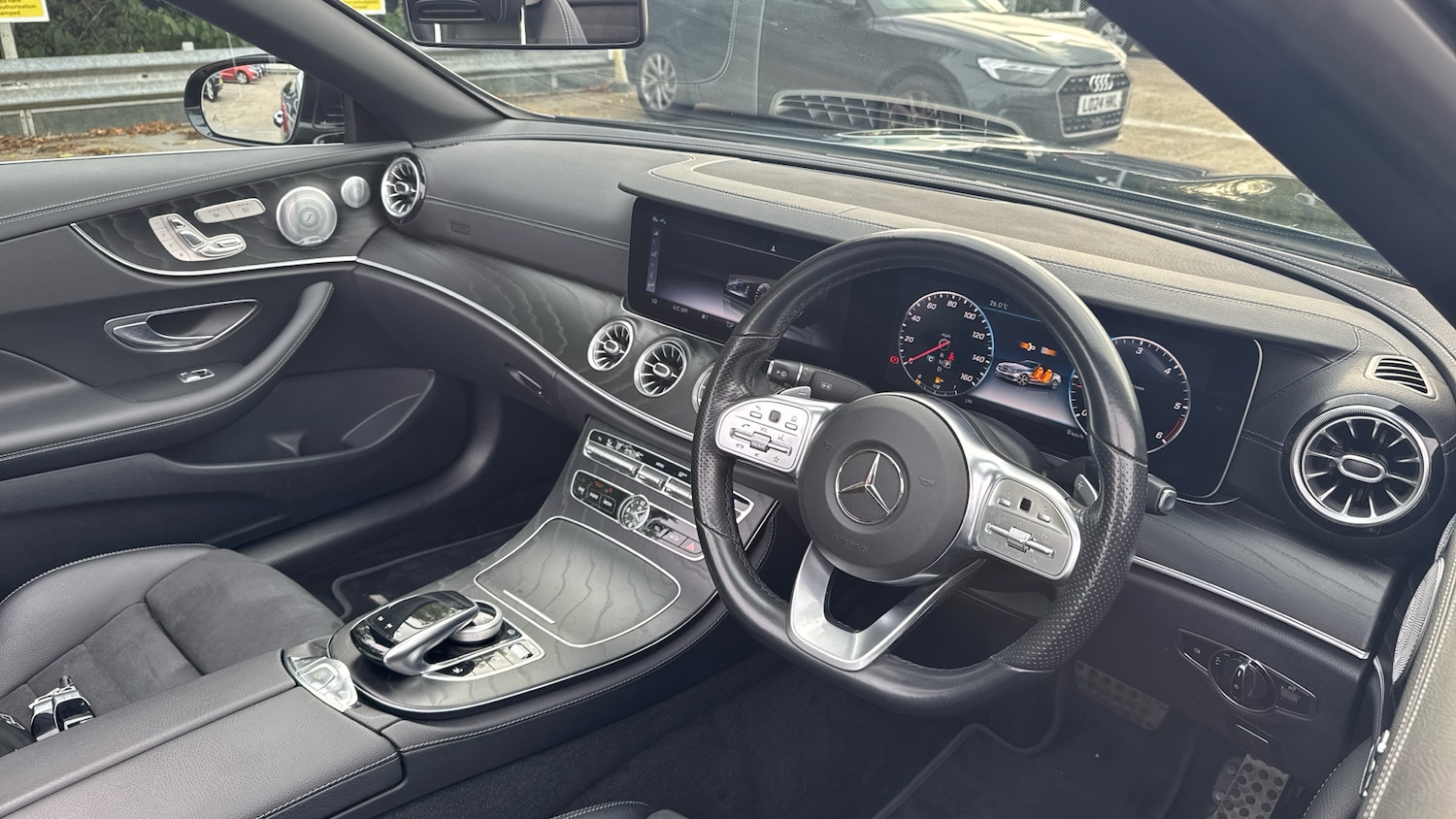 Used Mercedes-Benz E-Class 2020 for sale - 76038161: Photo 11