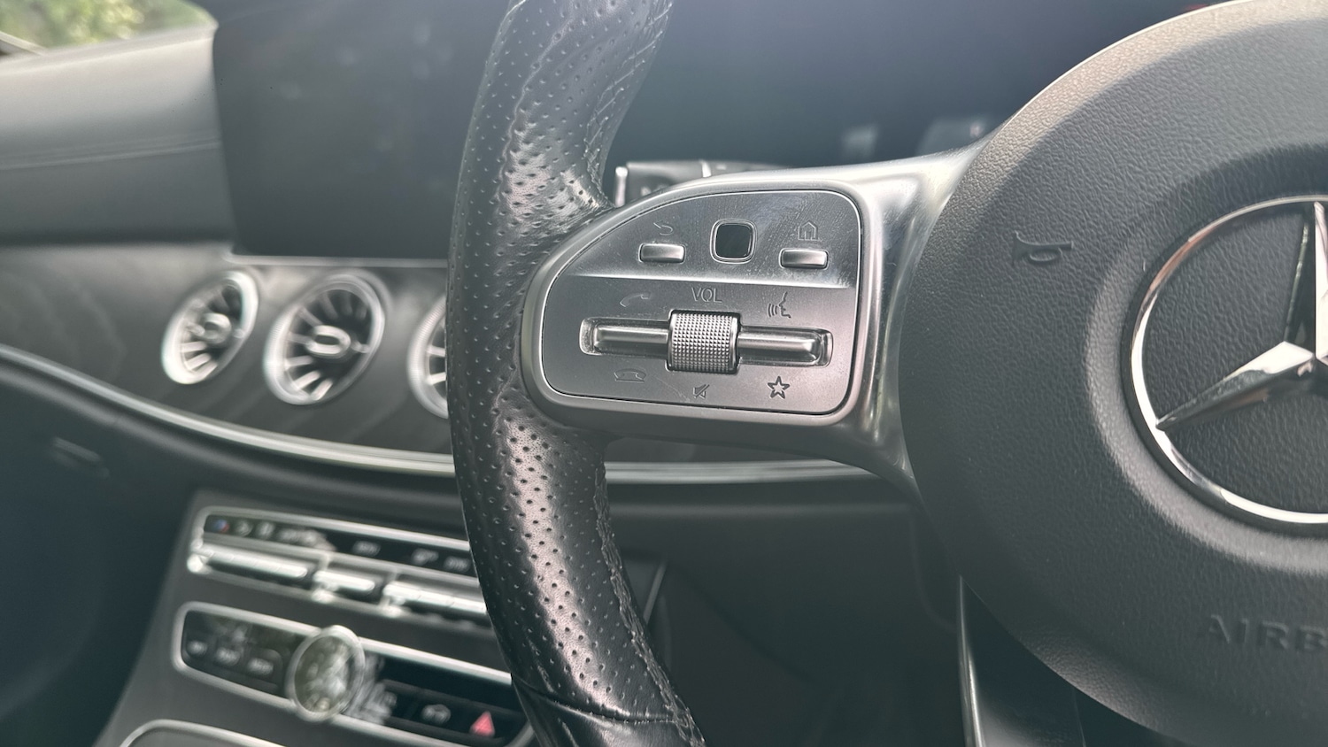 Used Mercedes-Benz E-Class 2020 for sale - 76038161: Photo 29