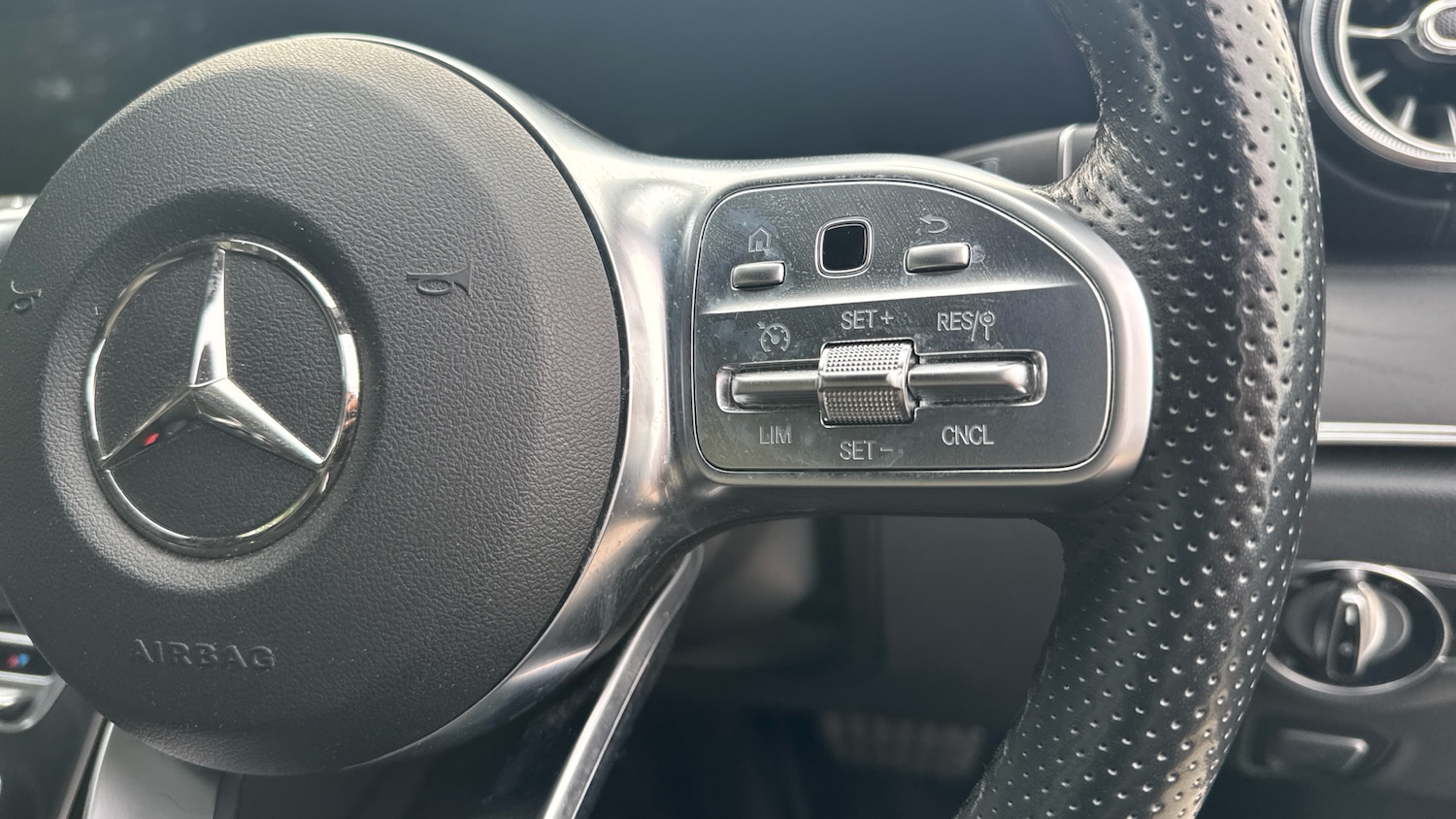 Used Mercedes-Benz E-Class 2020 for sale - 76038161: Photo 30