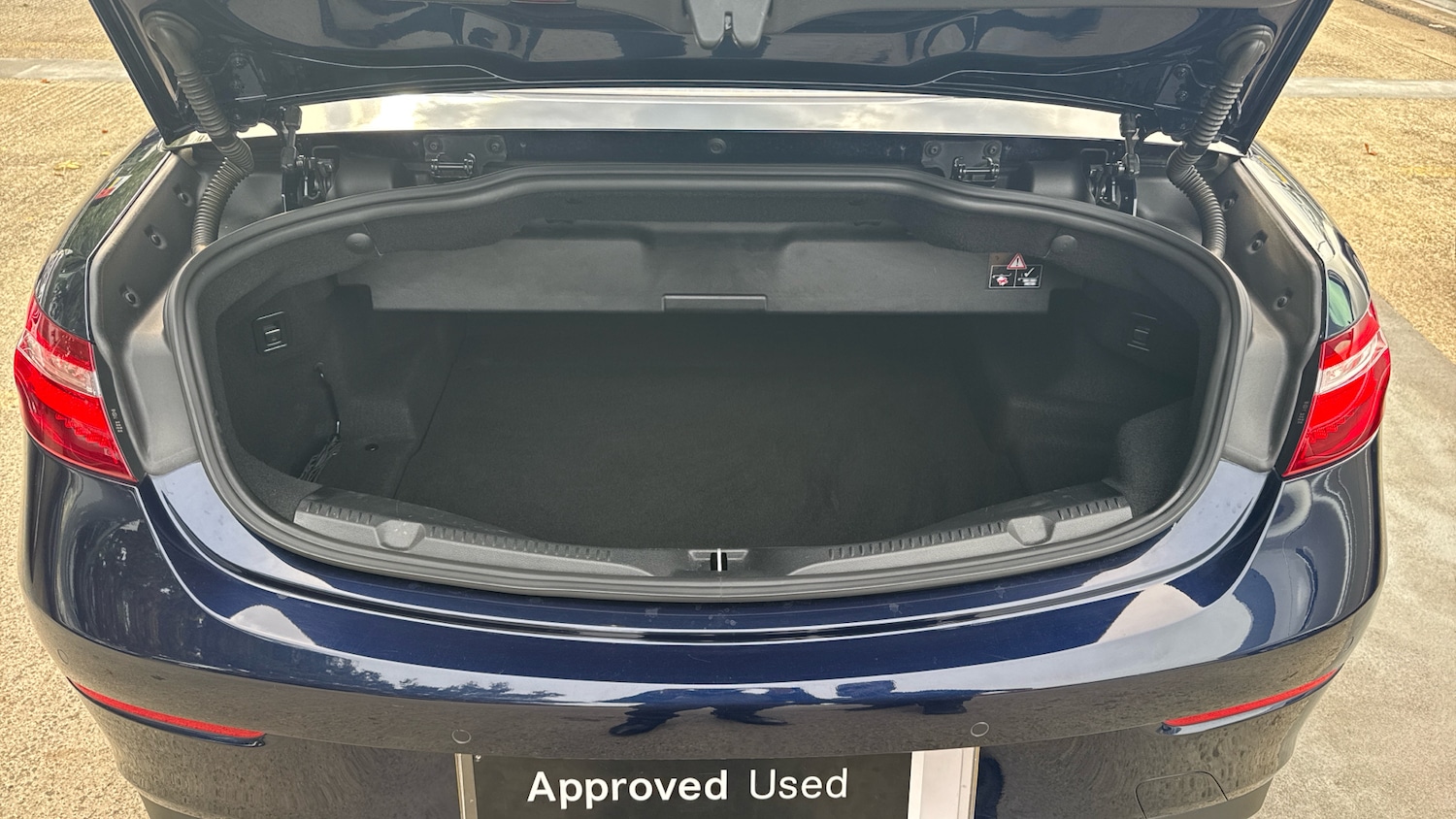 Used Mercedes-Benz E-Class 2020 for sale - 76038161: Photo 4