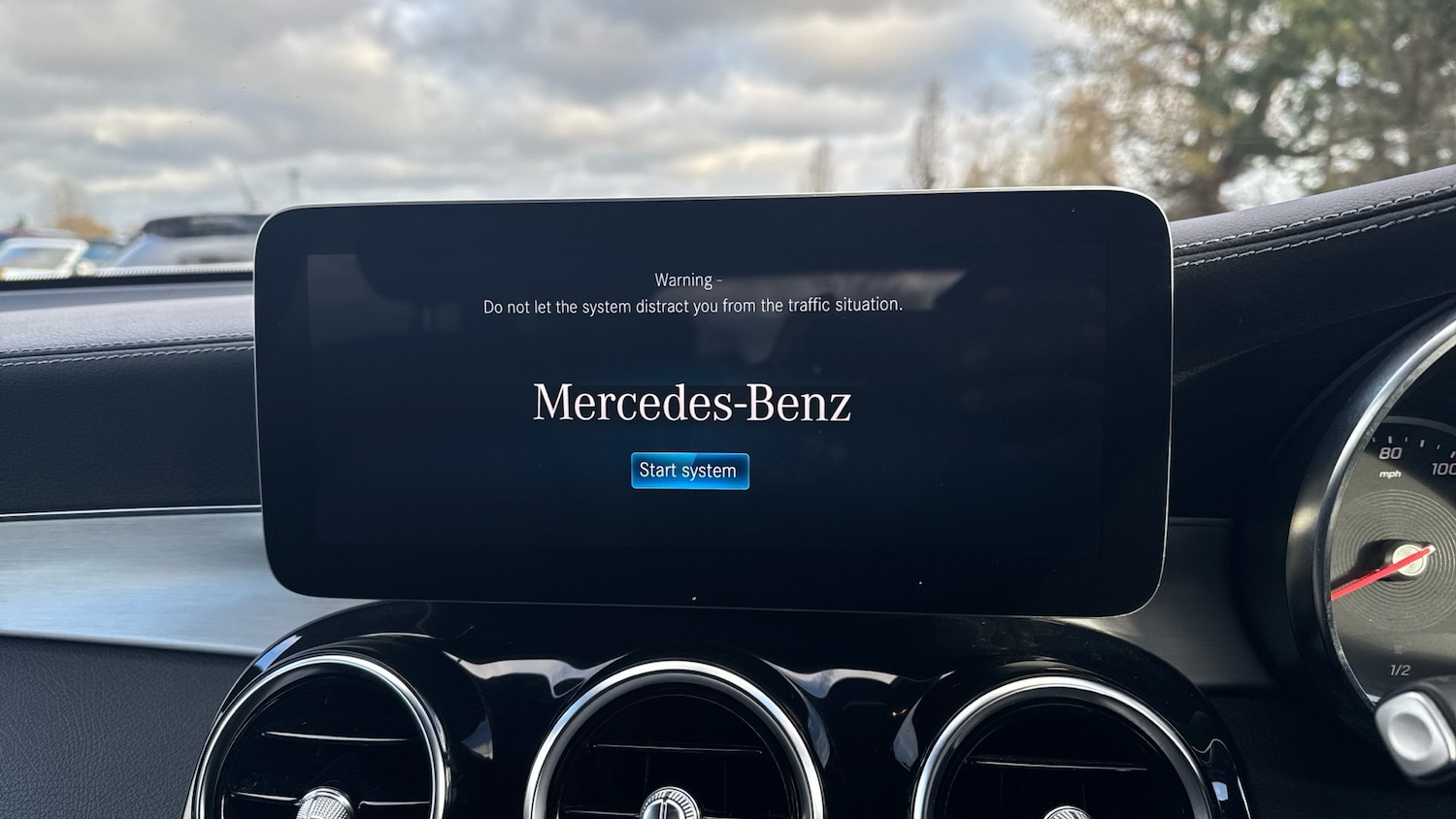 Used Mercedes-Benz GLC 2022 for sale - 76681596: Photo 12