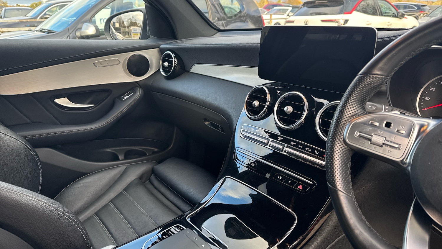 Used Mercedes-Benz GLC 2022 for sale - 76681596: Photo 14