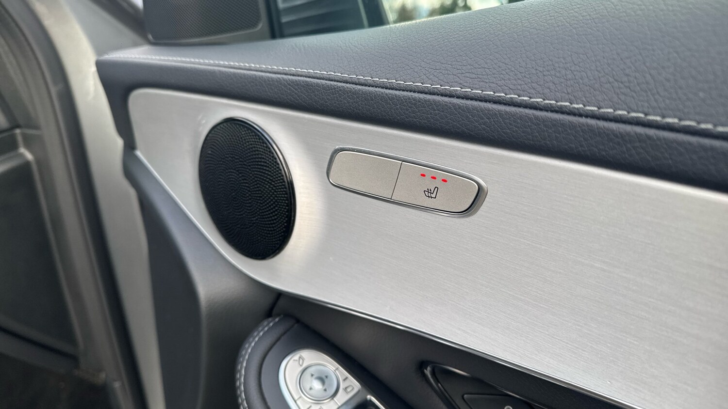 Used Mercedes-Benz GLC 2022 for sale - 76681596: Photo 28