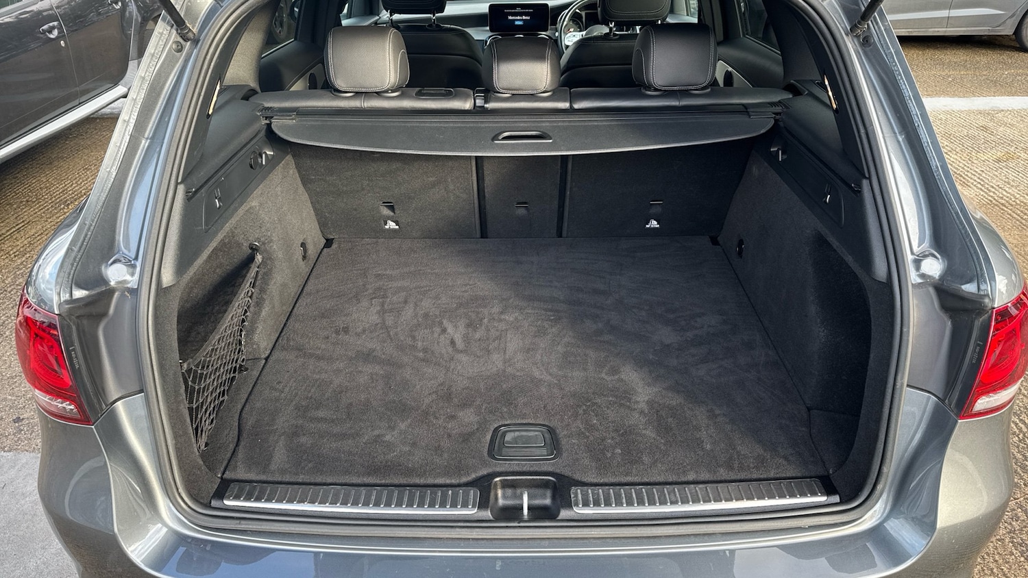 Used Mercedes-Benz GLC 2022 for sale - 76681596: Photo 4