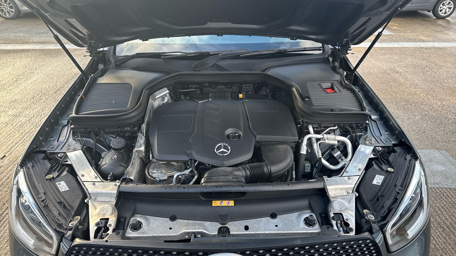 Used Mercedes-Benz GLC 2022 for sale - 76681596: Photo 8