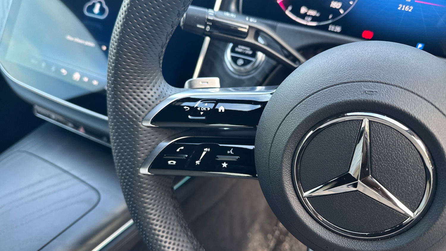 Used Mercedes-Benz E Class 2024 for sale - 76614690: Photo 40