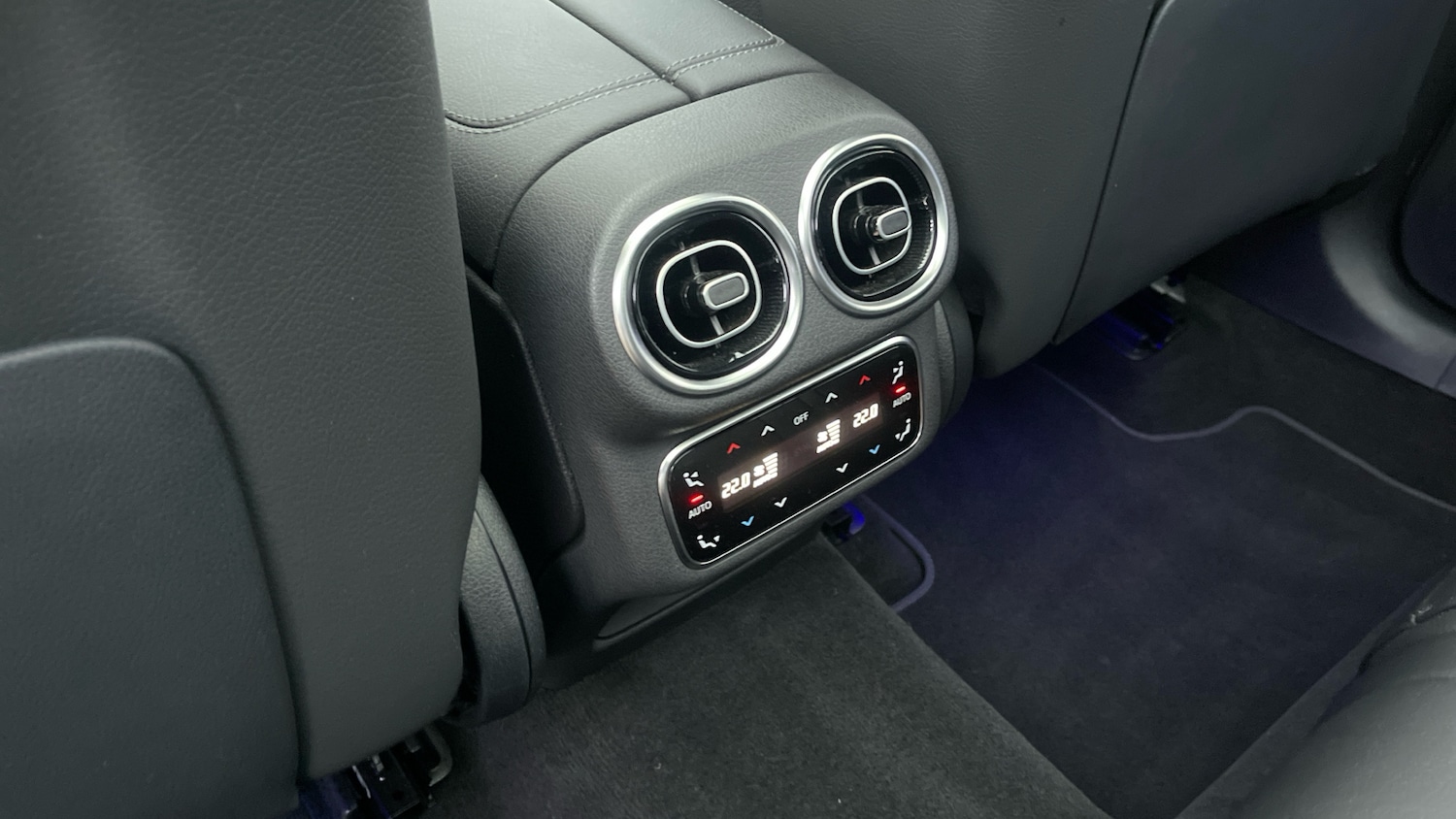 Used Mercedes-Benz GLC 2024 for sale - 77461143: Photo 29