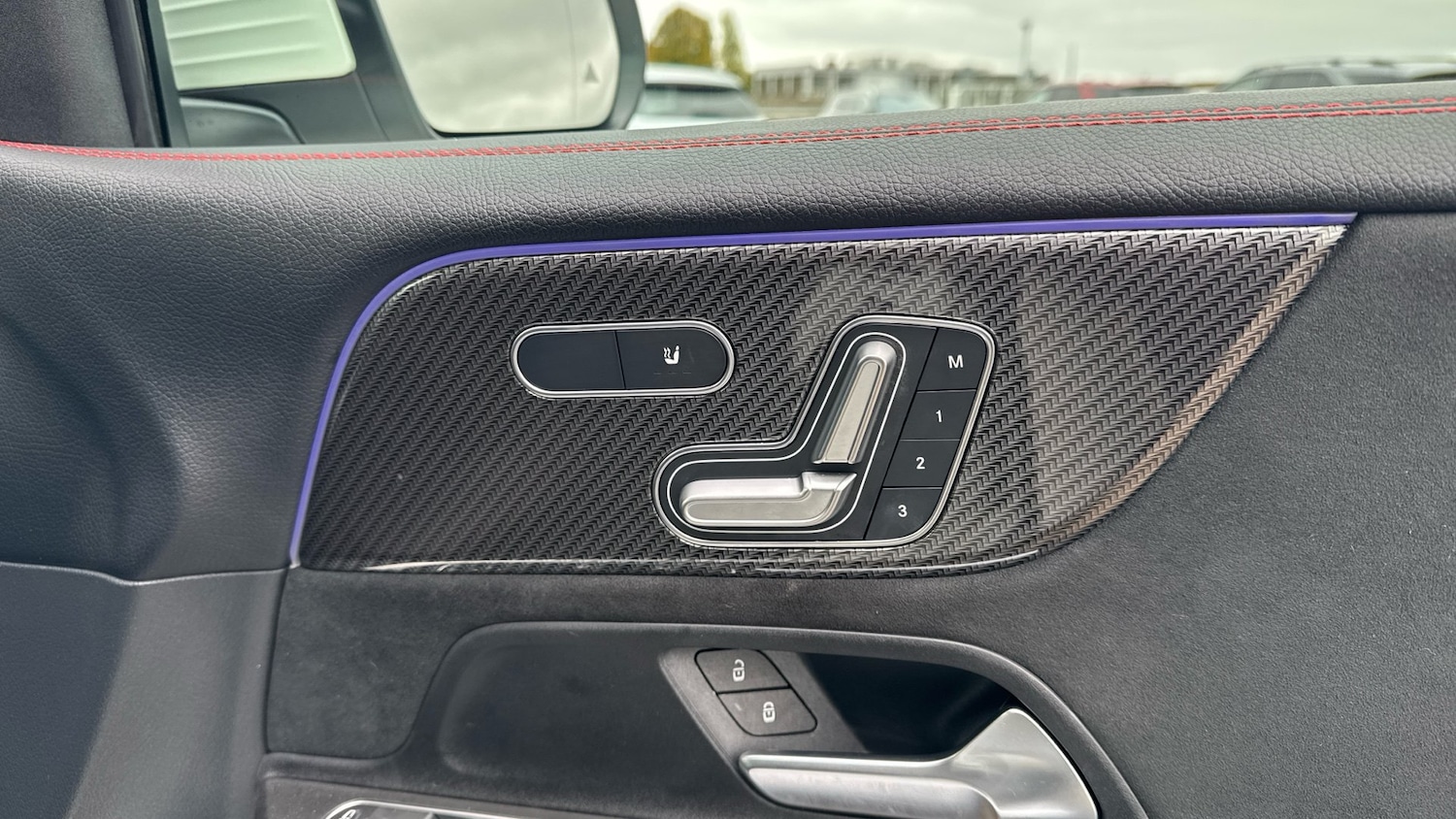 Used Mercedes-Benz GLB 2024 for sale - 76948888: Photo 32