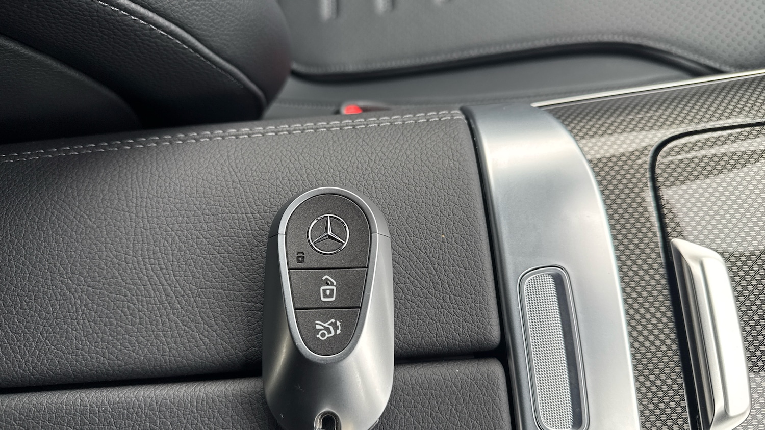 Used Mercedes-Benz GLC 2024 for sale - 76206595: Photo 19