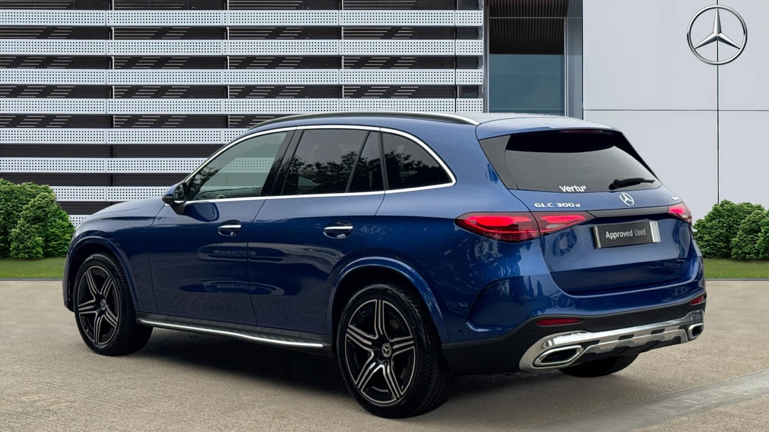 Used Mercedes-Benz GLC 2024 for sale - 76206595: Photo 2