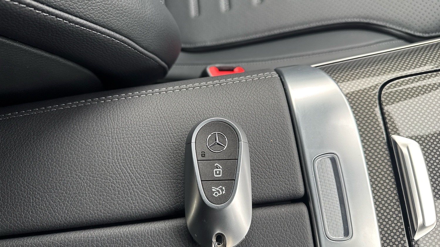Used Mercedes-Benz GLC 2024 for sale - 76206595: Photo 20