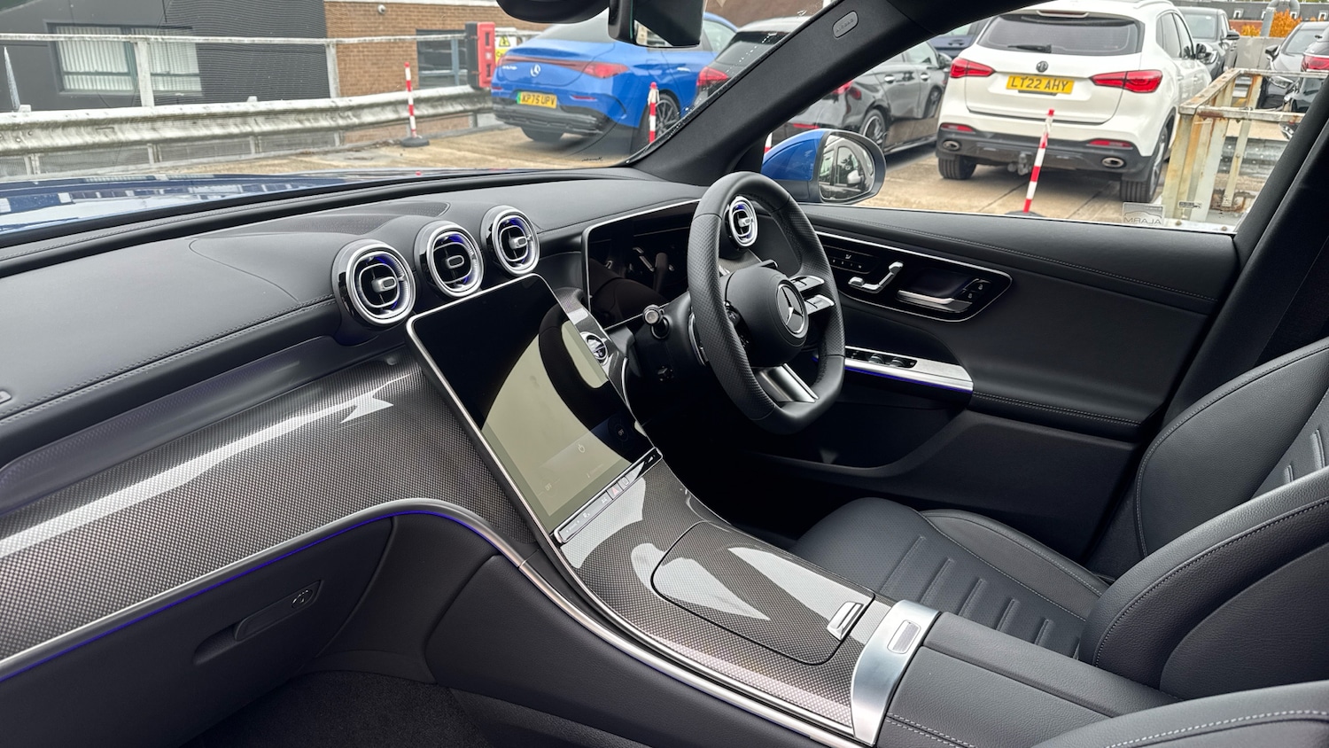Used Mercedes-Benz GLC 2024 for sale - 76206595: Photo 9