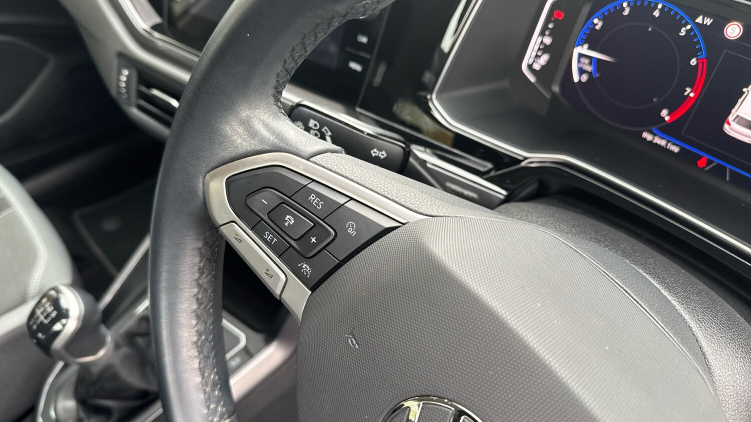 Used Volkswagen Polo 2022 for sale - 76492083: Photo 32