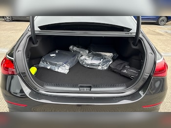 Used Mercedes-Benz E Class 2025 for sale - 77337509: Photo