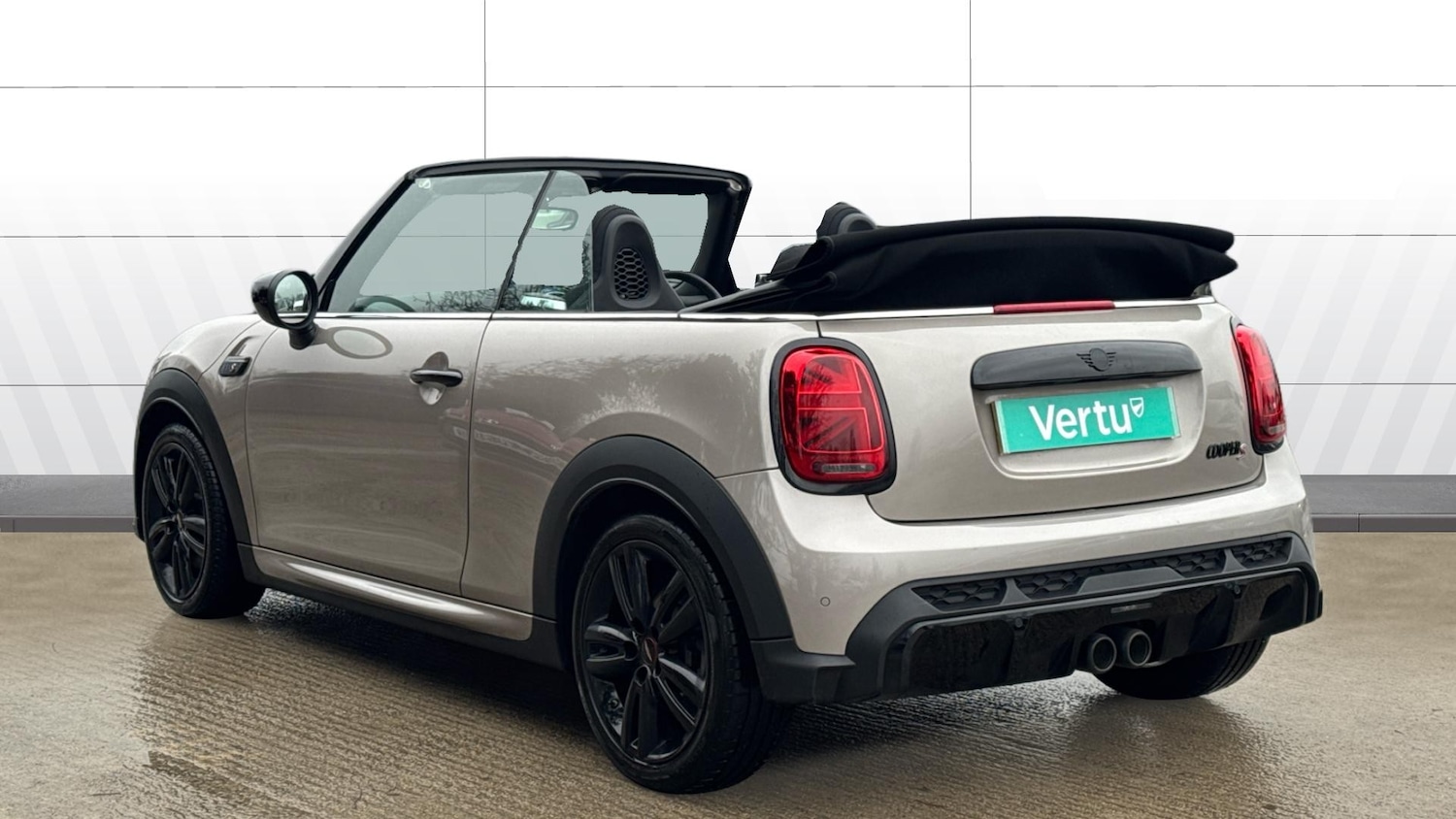 Used MINI Convertible 2024 for sale - 77262222: Photo 2