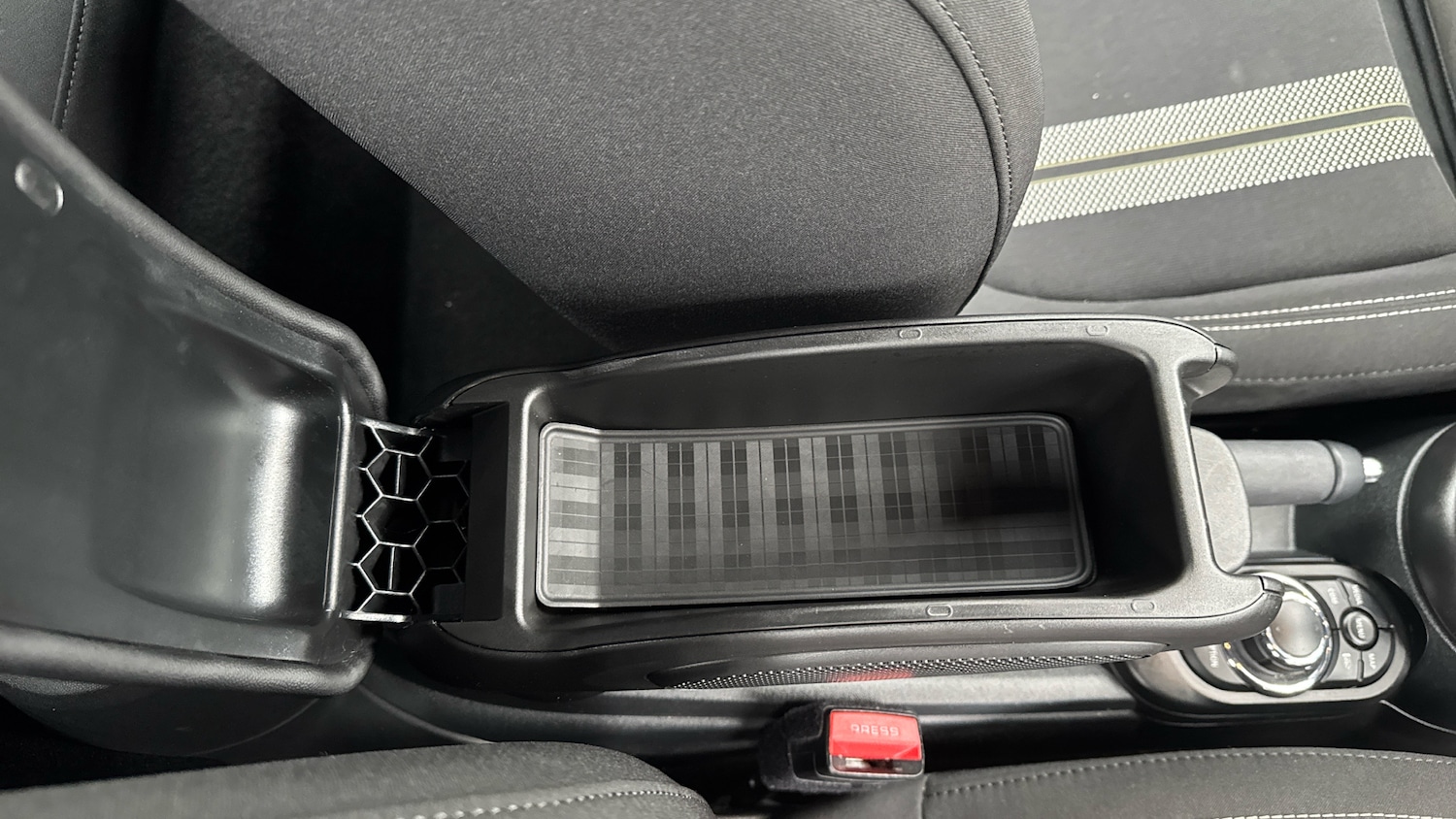 Used MINI Convertible 2024 for sale - 77262222: Photo 39